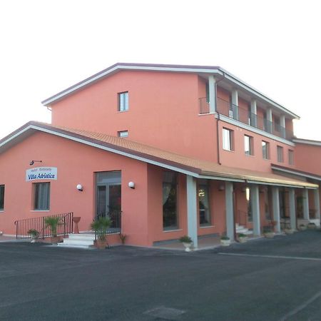 Hotel Villa Adriatica 波尔托坎诺内 外观 照片