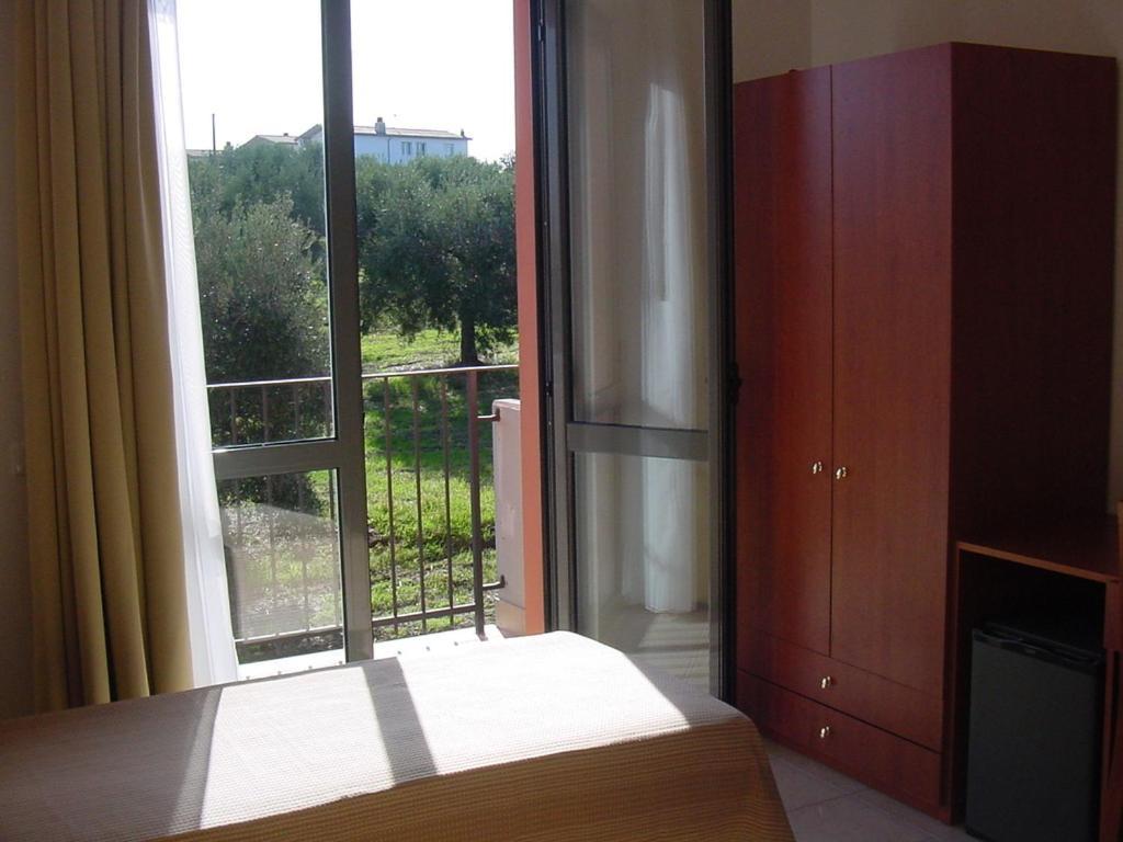 Hotel Villa Adriatica 波尔托坎诺内 外观 照片